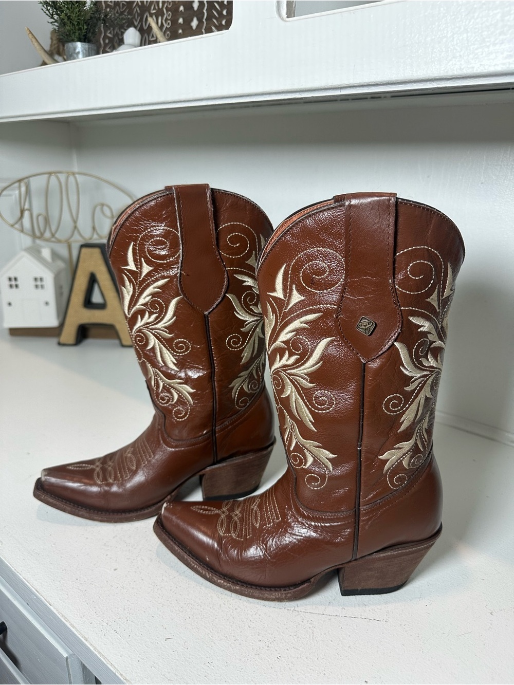 Quincy Cowboy Boots Women's 6 Brown Leather Western Boots Embroidered Cowgirl